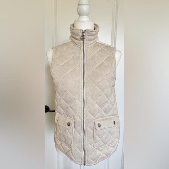 Abercrombie & Fitch Jackets & Blazers - Abercrombie Women's Quilted & Fleece Beige Cream Vest